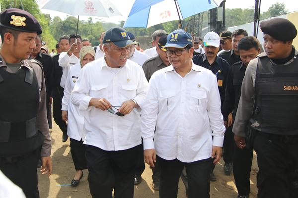  Pemancangan Tiang Pertama Proyek Jembatan Ngadiluwih Kediri