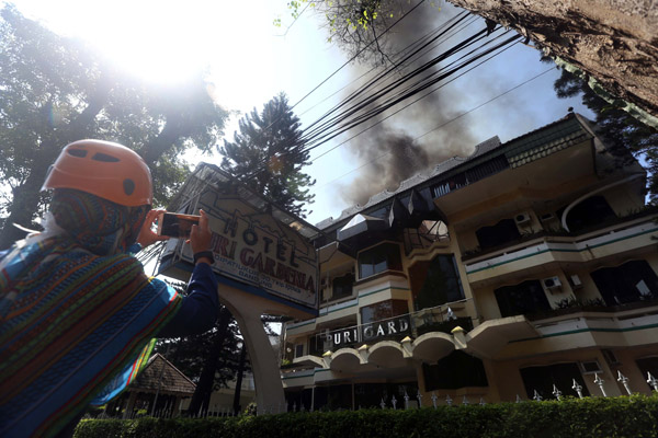  FOTO: Hotel Puri Gardenia Bandung Terbakar