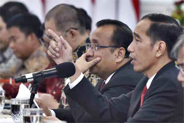  JAGA KEUTUHAN BANGSA : Presiden Jokowi: Kapolri Enggak Usah Ragu