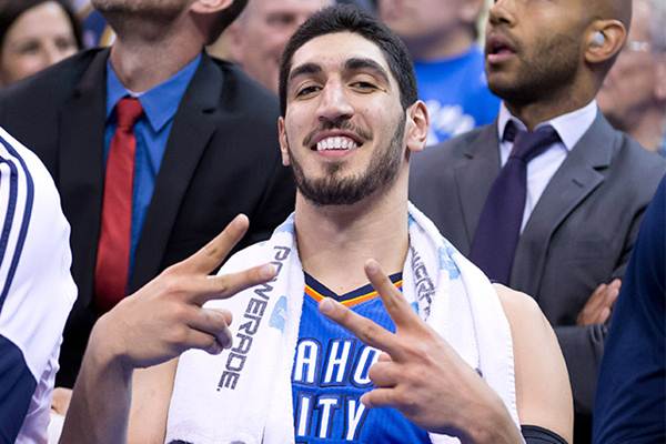  Atlet NBA Enes Kanter Kunjungi Indonesia