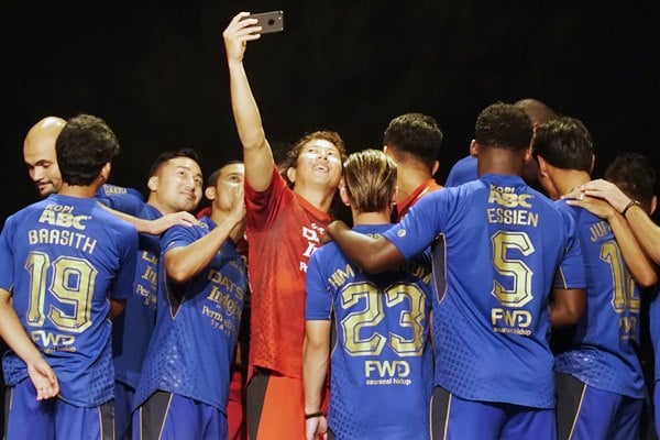  LIGA 1: Maung Bandung Persib Ditahan Borneo