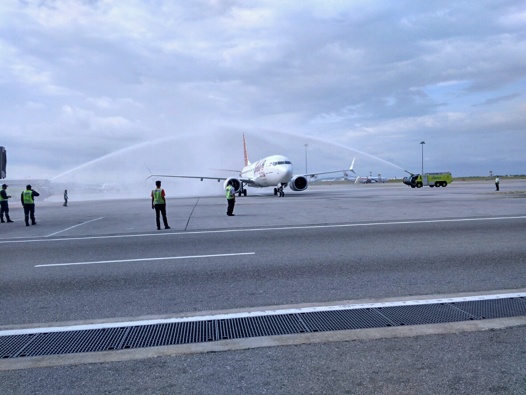  Malindo Air Terbang Perdana Dengan Boeing 737 Max 8