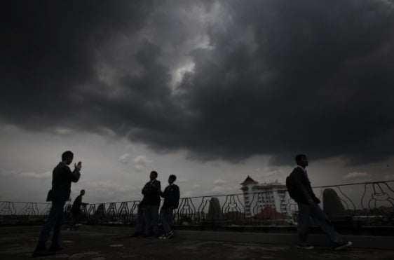  Prakiraan Cuaca: Bandung Hujan Ringan Siang Hari &amp; Berawan Malam hari