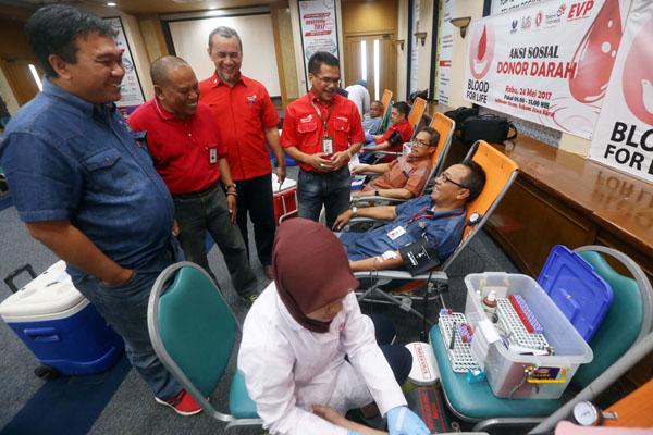  FOTO: Sambut Bulan Suci Ramadan, Telkom Gelar Aksi Sosial Donor Darah