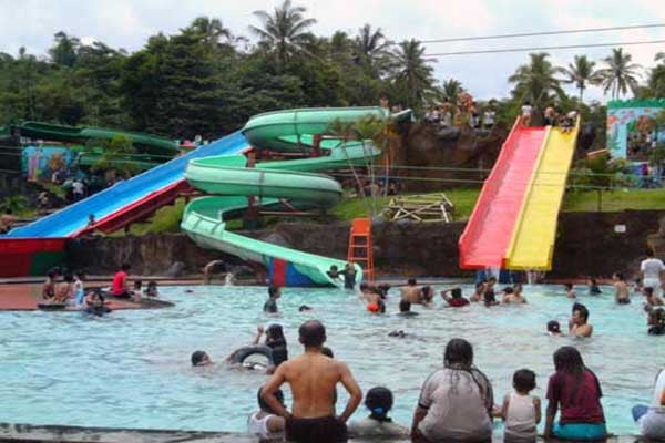  Tradisi Padusan, Ribuan Pengunjung Padati Pikatan Waterpark