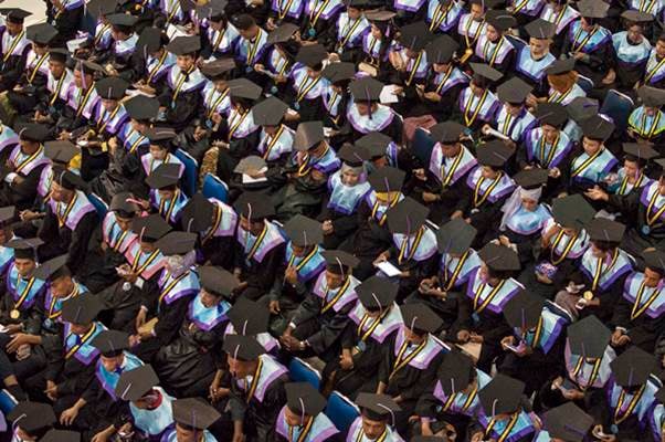  Gelar Sarjana, Masihkah Penting untuk Mencari Kerja?