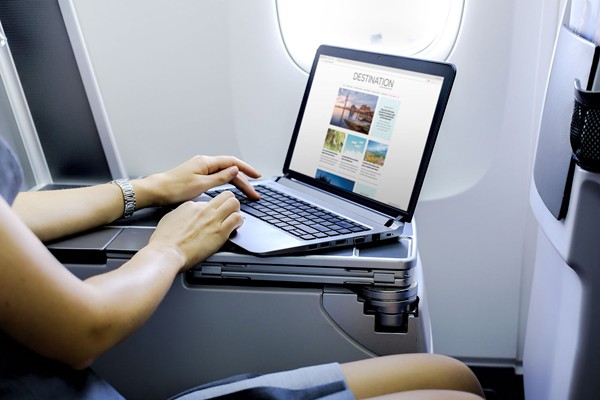  AS Perluas Larangan Laptop ke Semua Penerbangan Internasional