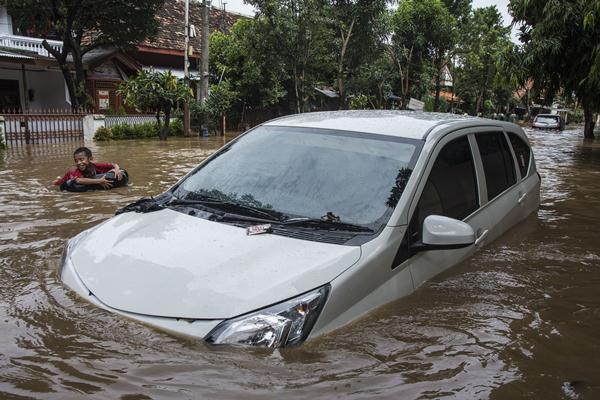  Banjir di Padang, Ketinggian Air Capai 1,5 Meter