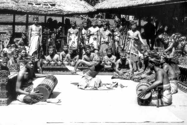  Project Bali1928 Berhasil Restorasi Arsip Kuno Bali