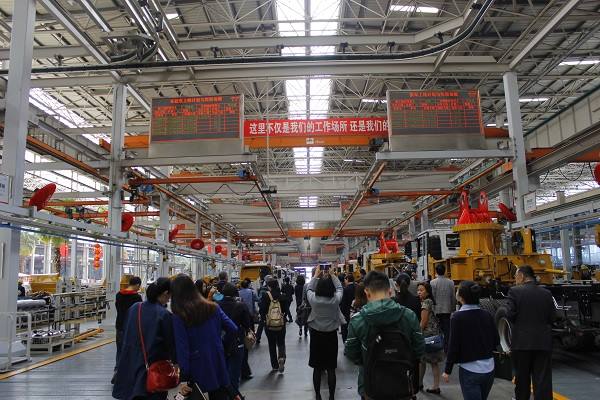  Produksi China Melambat