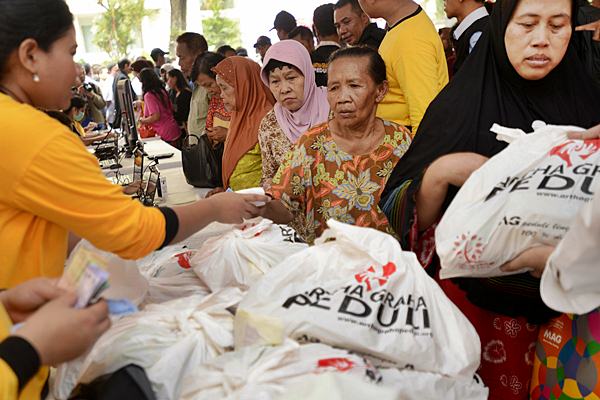  PD Pasar Jaya Gelar Pasar Murah di 40 Lokasi