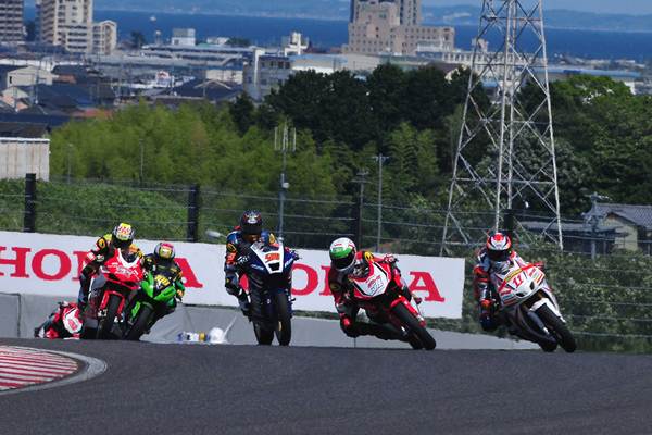  Pebalap Gerry Salim Raih Podium Tertinggi di Sirkuit Suzuka Jepang