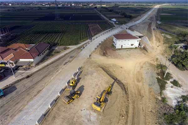  JALAN TOL : Trans-Jawa Diintegrasikan