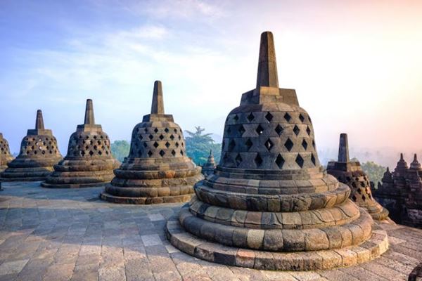  Pembangunan Infrastrukur Dasar Danau Toba, Mandalika, dan Borobudur Mulai 2018