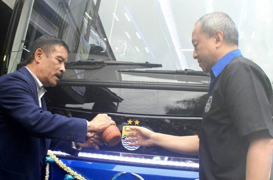  Direktur Persib Minta Maaf kepada Bobotoh