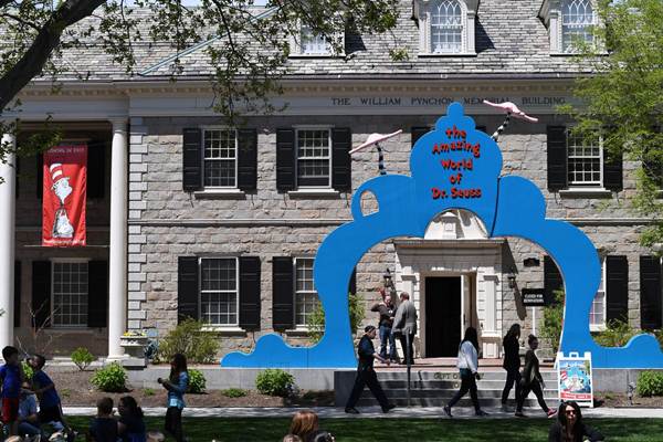  Museum Dr Seuss Dibuka untuk Umum