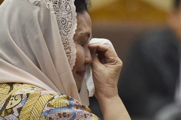  Siti Fadilah Supari Menangis