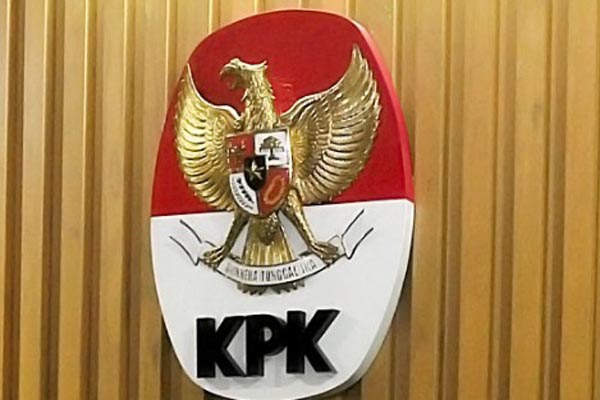  KASUS SUAP DPRD JATIM: KPK Tahan 6 Tersangka