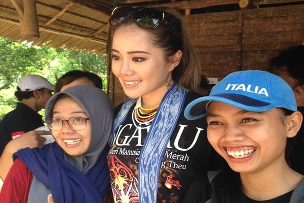  Ini Dia Miss World Malaysia Keturunan Dayak