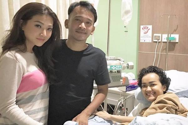  Sakit Kanker Serviks, Julia Perez Jalani Operasi Besar