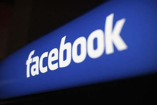  Begini Cara Bikin Status Background di Facebook