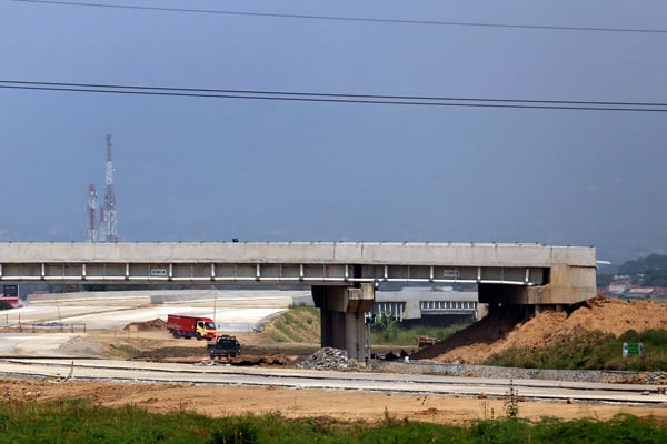  FOTO: JALAN TOL : Soroja Belum Bisa Dilalui Saat Mudik