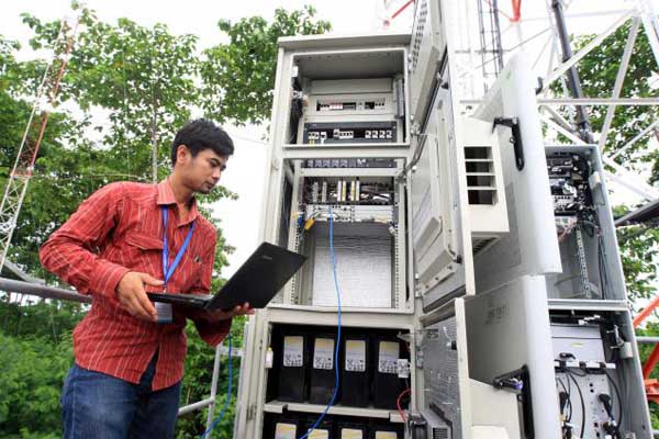  KECEPATAN INTERNET : Pertumbuhan Terkendala Infrastruktur