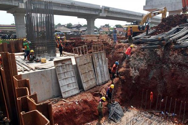  EMITEN BUMN  : WSKT Akan Jual Saham di 3 Ruas Tol