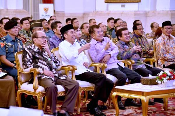  Jokowi Salurkan Zakat Lewat Baznas, Berapa Nilainya?