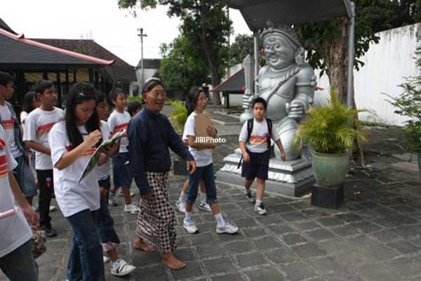  Pelaku Wisata Diingatkan Agar Beri Layanan Khas Jogja