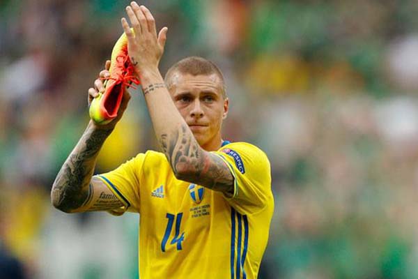  Mahar Transfer Rp531,57 Miliar, MU Kontrak Lindelof 4 Tahun