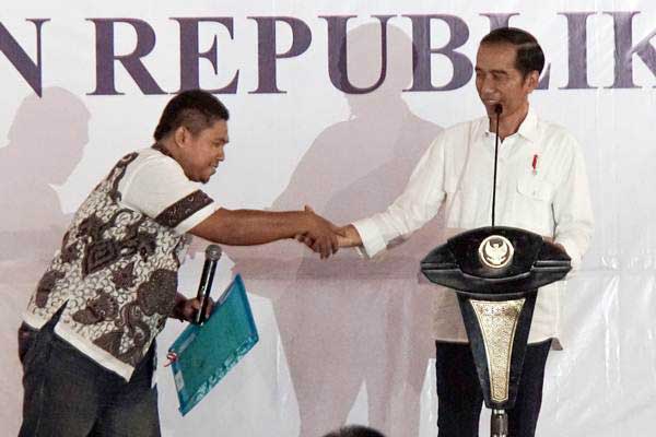  Jokowi Umbar Sertifikat Tanah di Cilacap