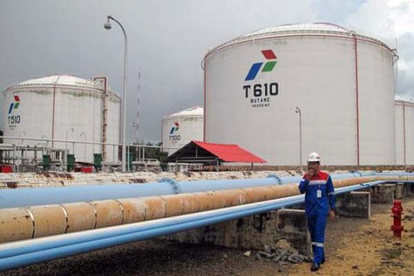  PERTAMINA: Kilang Balikpapan & Tuban Dicarikan Pendanaan