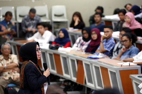  FOTO: BI Mengajar: Deputi Gubernur BI Rosmaya Hadi Bahas Pengembangan UMKM di SBM ITB