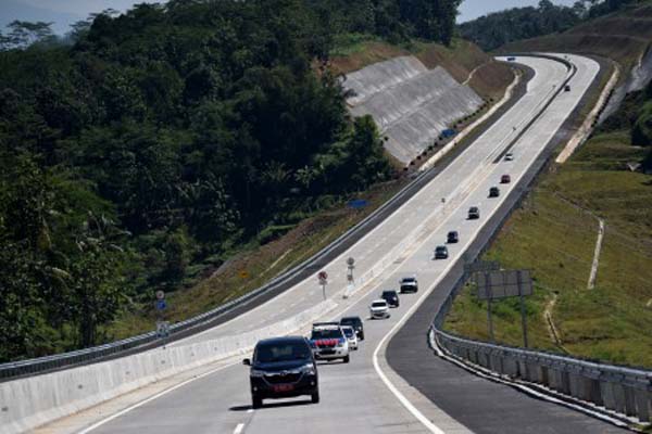  Beli BBM di Jalan Tol, Pertamina Batasi 10 Liter Saja