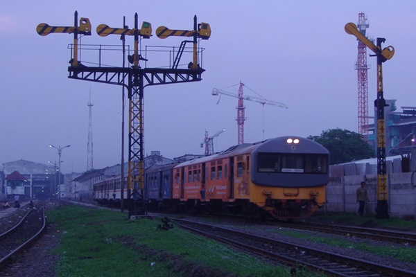  MUDIK LEBARAN 2017 : Kondisi Perlintasan Kereta Api Daop 6 Dinyatakan Sangat Aman