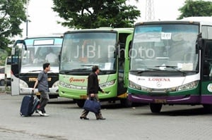  Jumlah Pemudik di Terminal Madiun Terus Bertambah