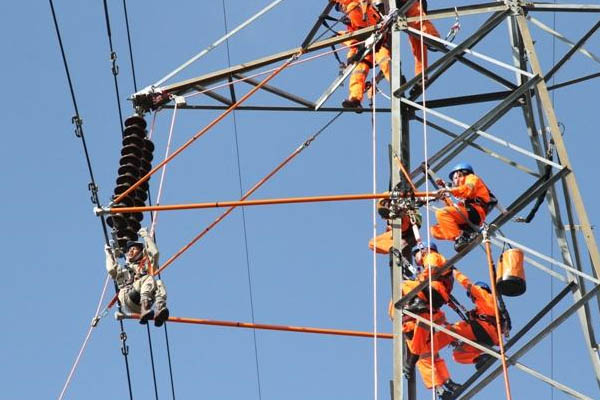  HARI RAYA: PLN Jateng & DIY Menyiagakan 4.500 Personel