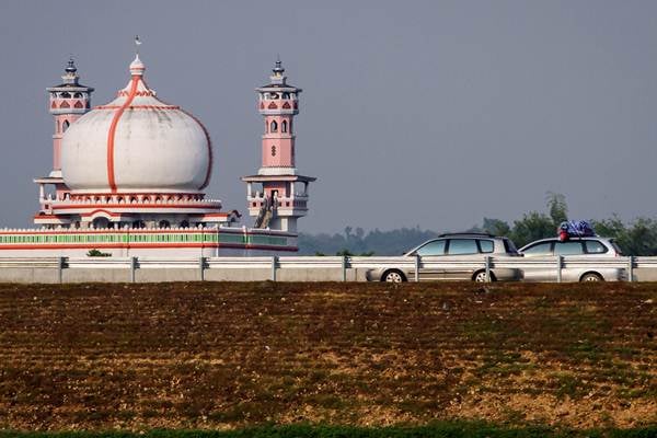  Pemandangan di Jalan Tol Fungsional Solo - Ngawi