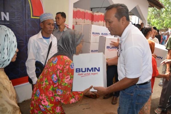  RNI Bagikan 3.000 Paket Sembako ke Masyarakat Sekitar Pabrik Gula