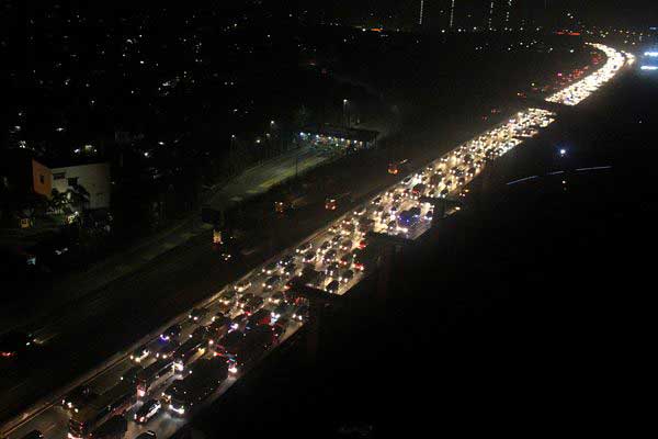  Cikampek Masih Padat, Jasa Marga Berlakukan Contraflow