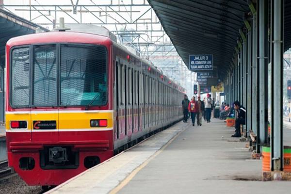  KRL Antre Lebih Banyak Pada Malam Hari