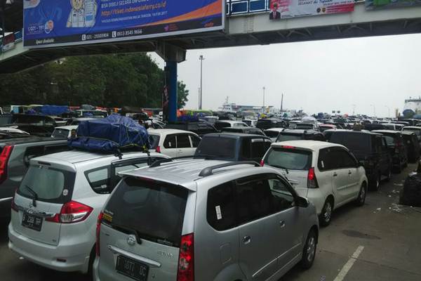  Kemenhub: Antrean di Jalan Tol Bukan Antrean Panjang Dari Dermaga