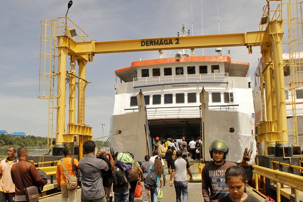  ANGKUTAN LEBARAN 2017: Arus Mudik Menggunakan Ferry Lancar