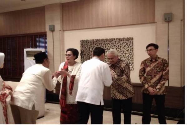  LEBARAN MENKEU: Minggu Open House. Senin, Sri Mulyani Mudik ke Semarang