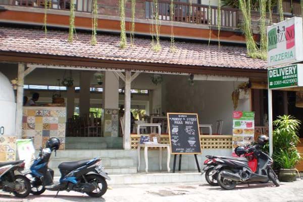  Cafe Marzano, Menjajal Pizza di Sudut Legian