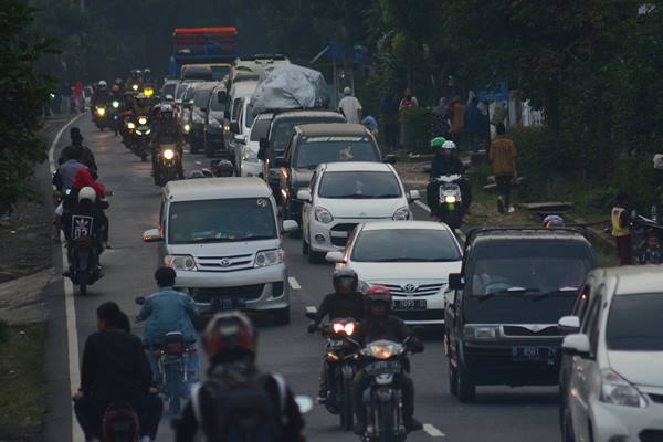  ARUS BALIK LEBARAN 2017 : Macet Sepanjang 15 Km di Jalur Selatan