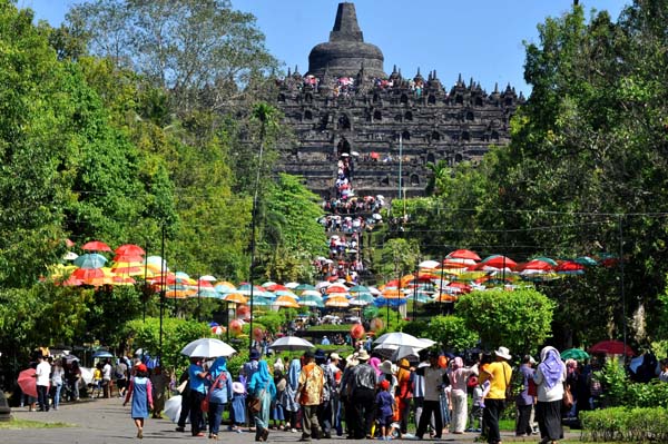  WISATA CANDI BOROBUDUR