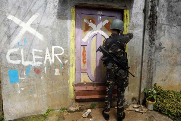  Kejar Kelompok Maute dari Rumah ke Rumah
