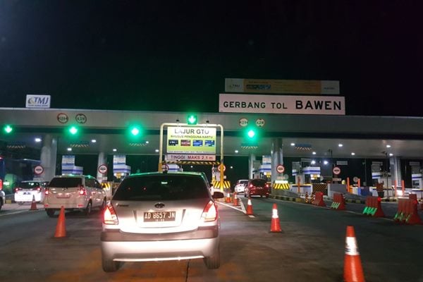  Keluar Pintu Tol Bawean hingga Pintu Tol Banyumanik Lancar